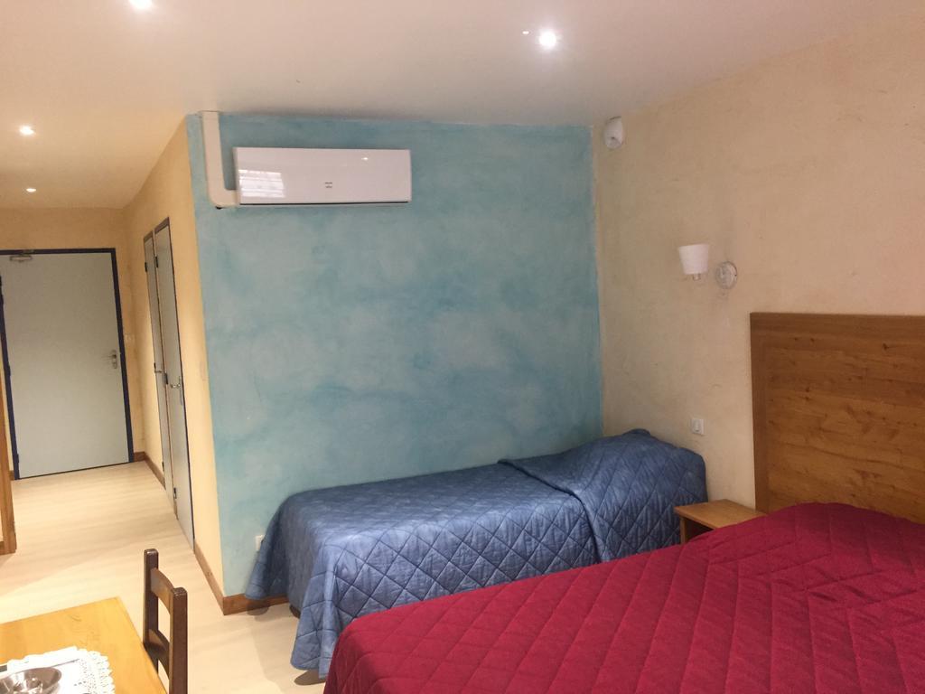 Le Bilboquet Hotel Le Puy-en-Velay Bagian luar foto